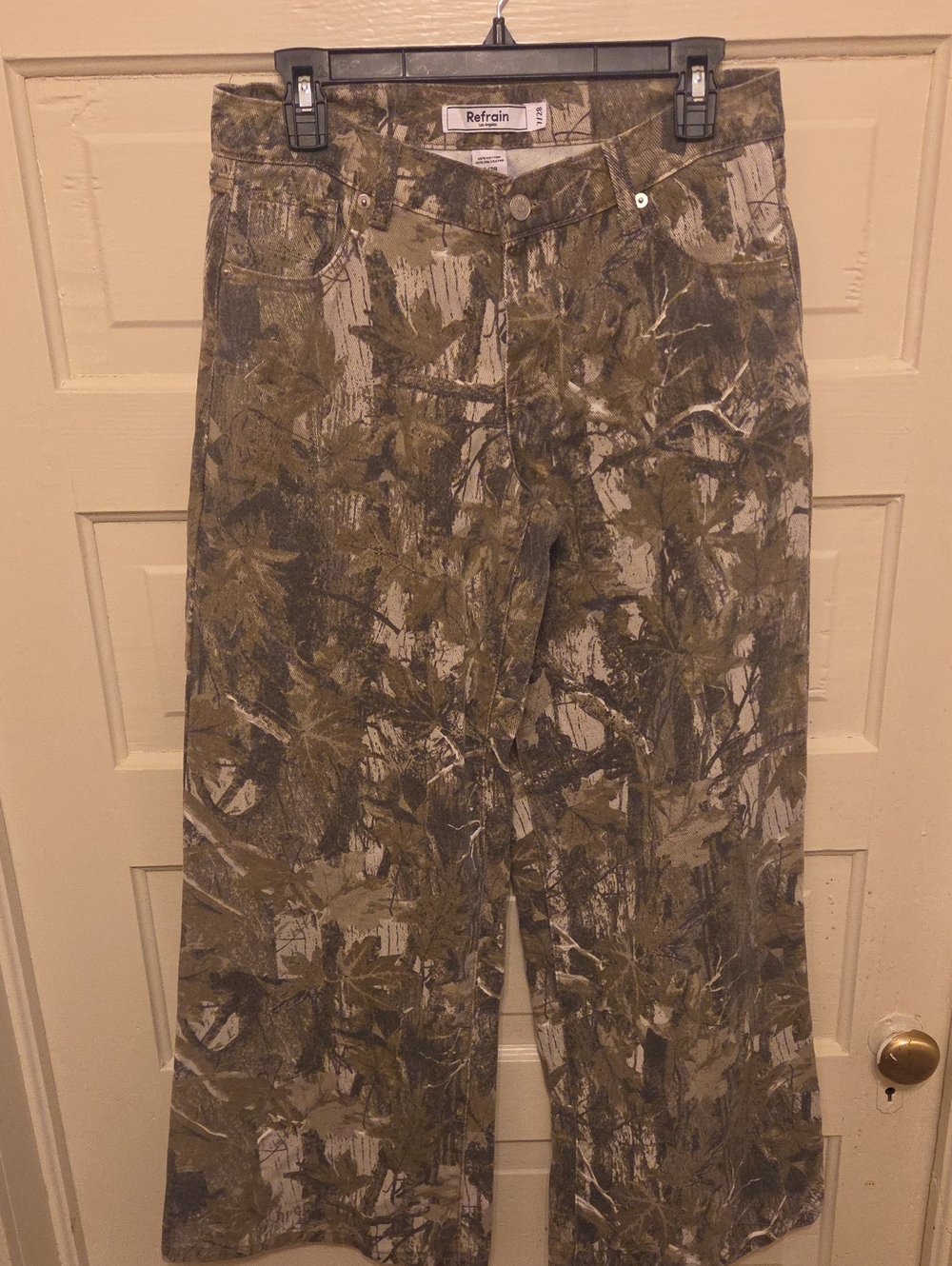 Women's Camouflage-Print Wide Leg Jeans - Olive Green
